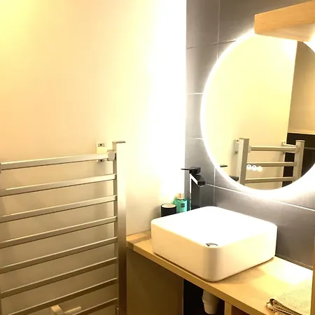 Apartment T2 Proche D'avignon Au Calme
