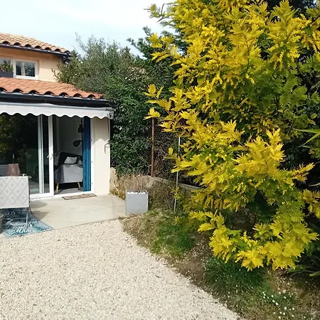T2, Extérieur Et Parking, Avignon à 5 Min