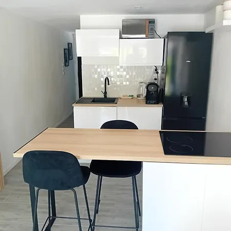 T2, Extérieur Et Parking, Avignon à 5 Min